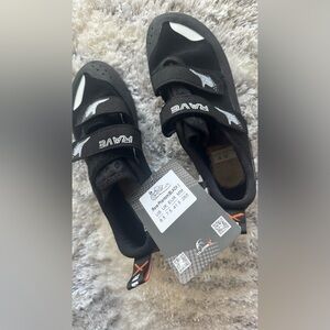 Rave Kids Black Water Shoes